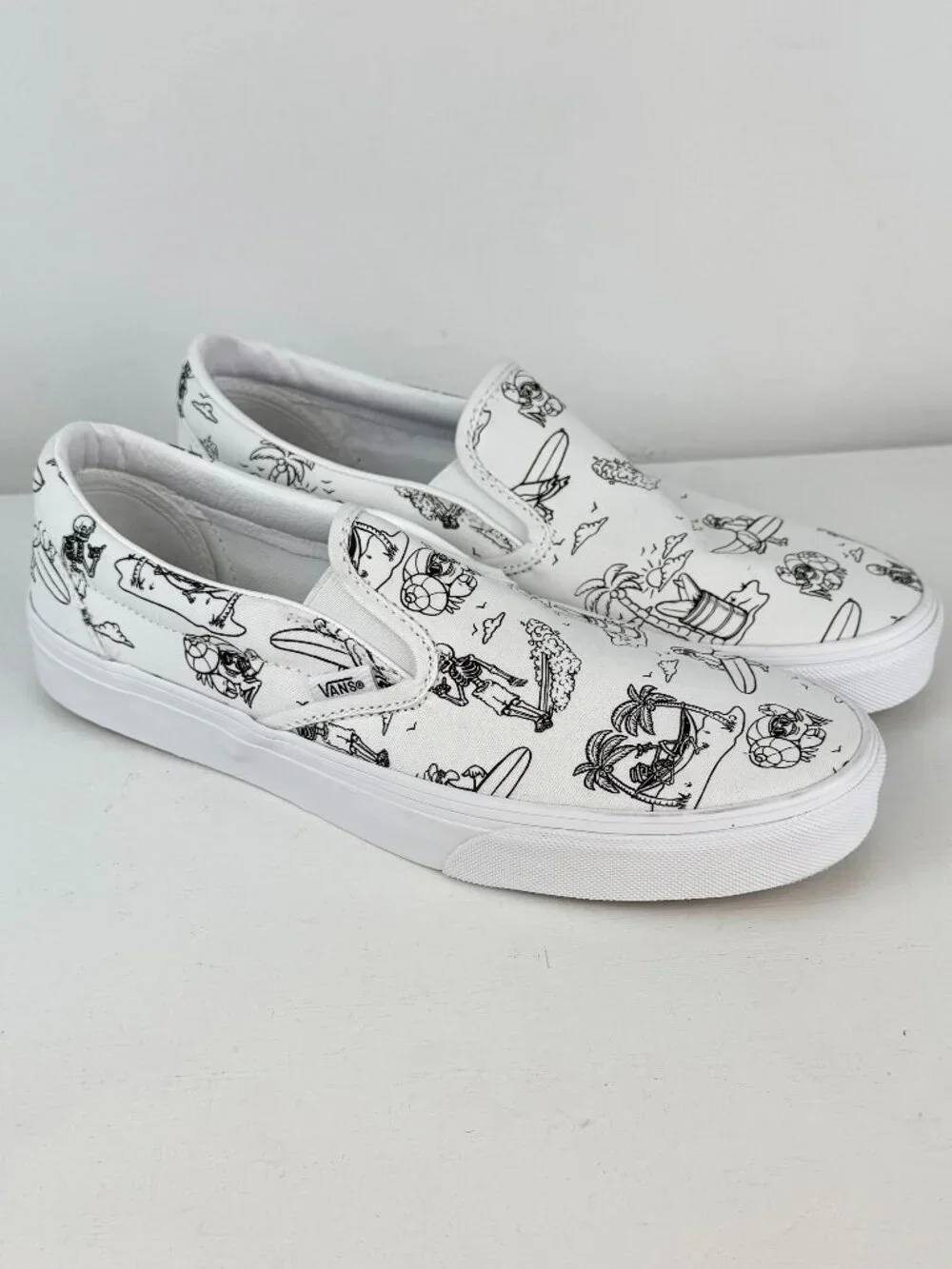 Men's 9.5 Women's 11 -VANS Classic Slip-On Low Tide True White Sneaker-500714